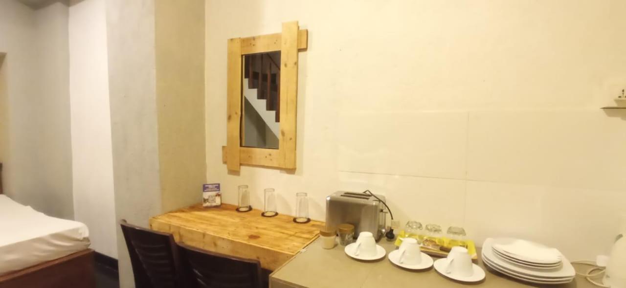 Yak City Apartments 康提 外观 照片